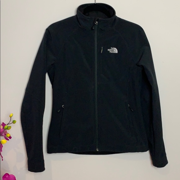 The North Face Jackets & Blazers - The North Face women’s black fleece lined jacket
